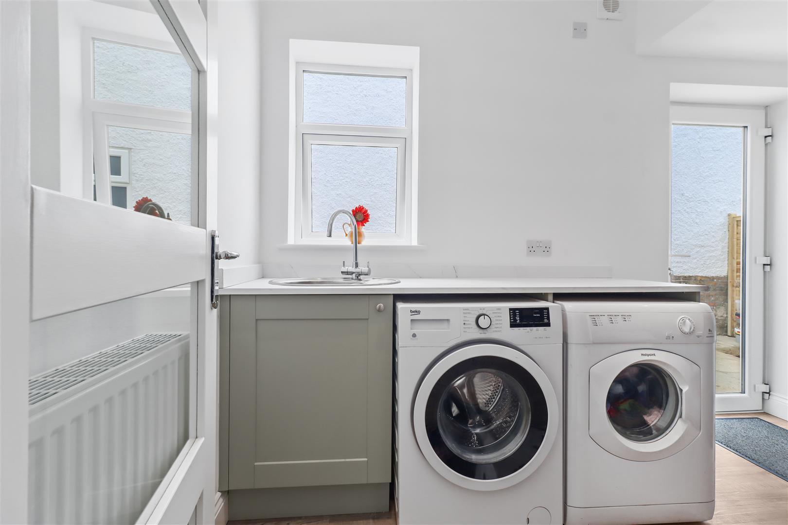 Property Details for St. Anthonys Avenue Eastbourne BN23 6LN Town Property Estate Agents